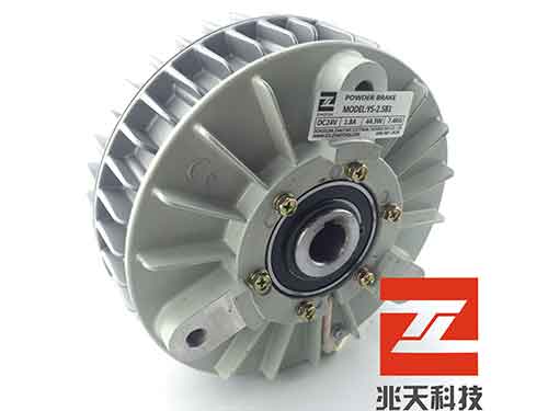 磁粉离合器的工作介质是什么？